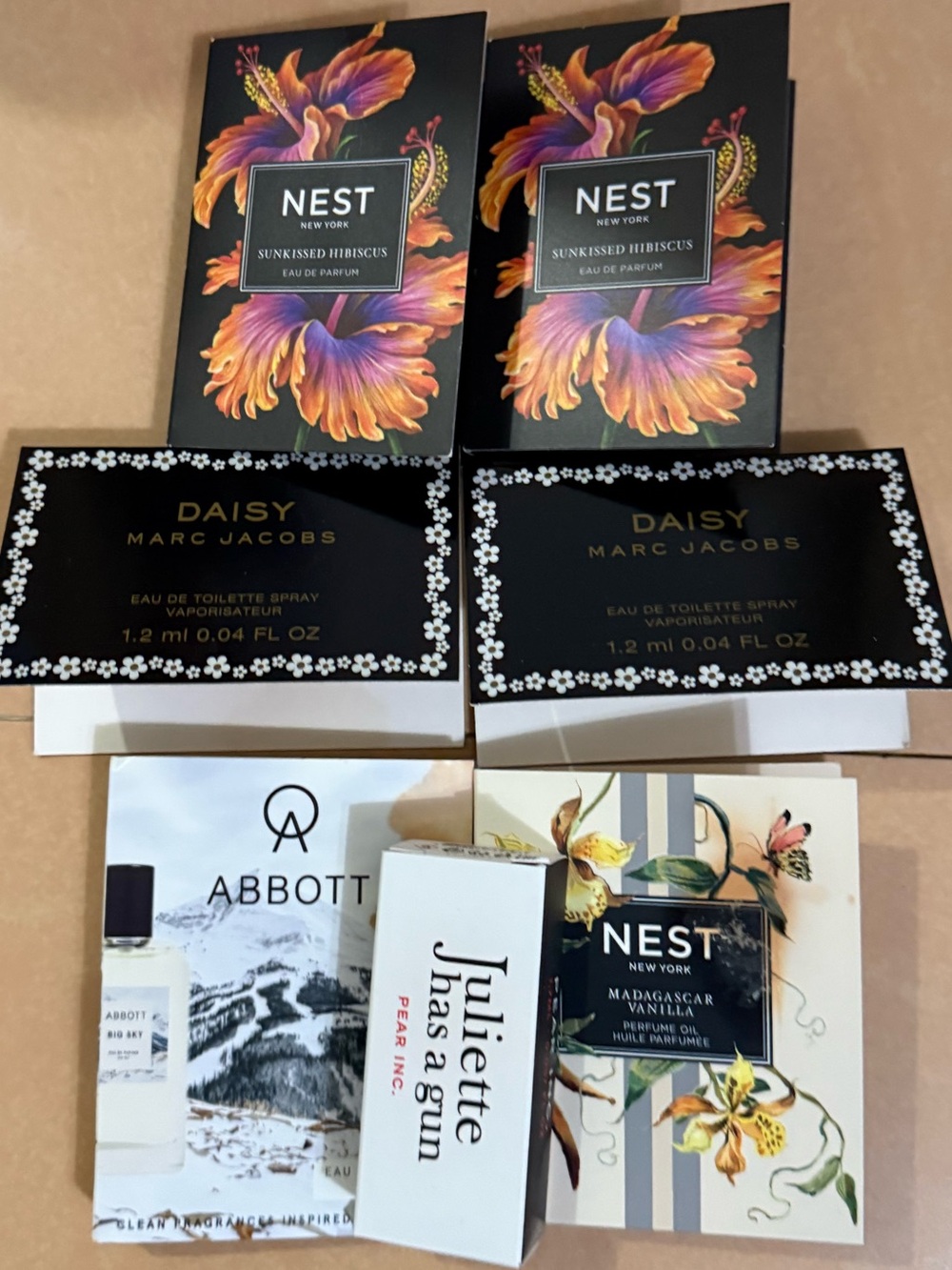 NEST NEW YORK, DAISY MARC JACOB, ABBOTT
JULIETTE HAS A GUN